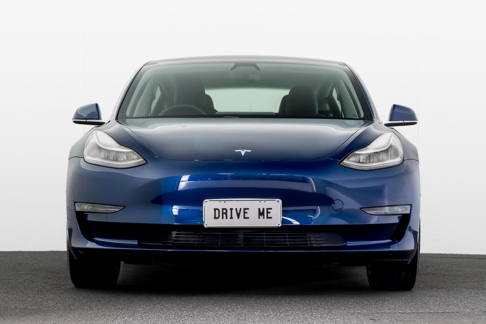 Tesla Model 3 image 2