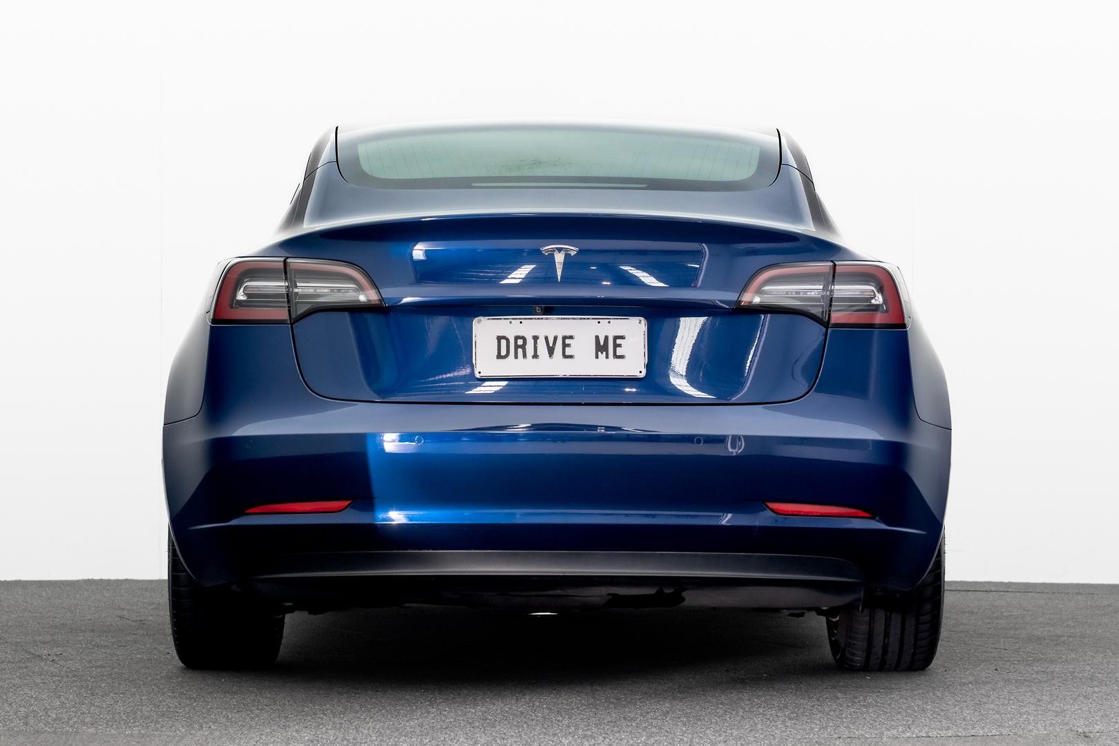 Tesla Model 3 image 3