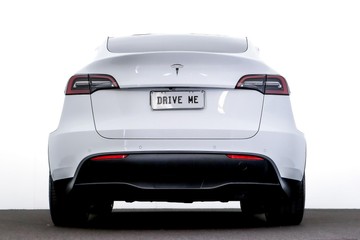https://dvg-vehicle-assets.s3.amazonaws.com/U19605/8wxantepnsma8byv58og3x3x.jpg