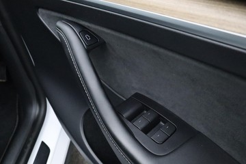 https://dvg-vehicle-assets.s3.amazonaws.com/U19605/ct22c3xzhj7u5gyny0qzlfyhe.jpg