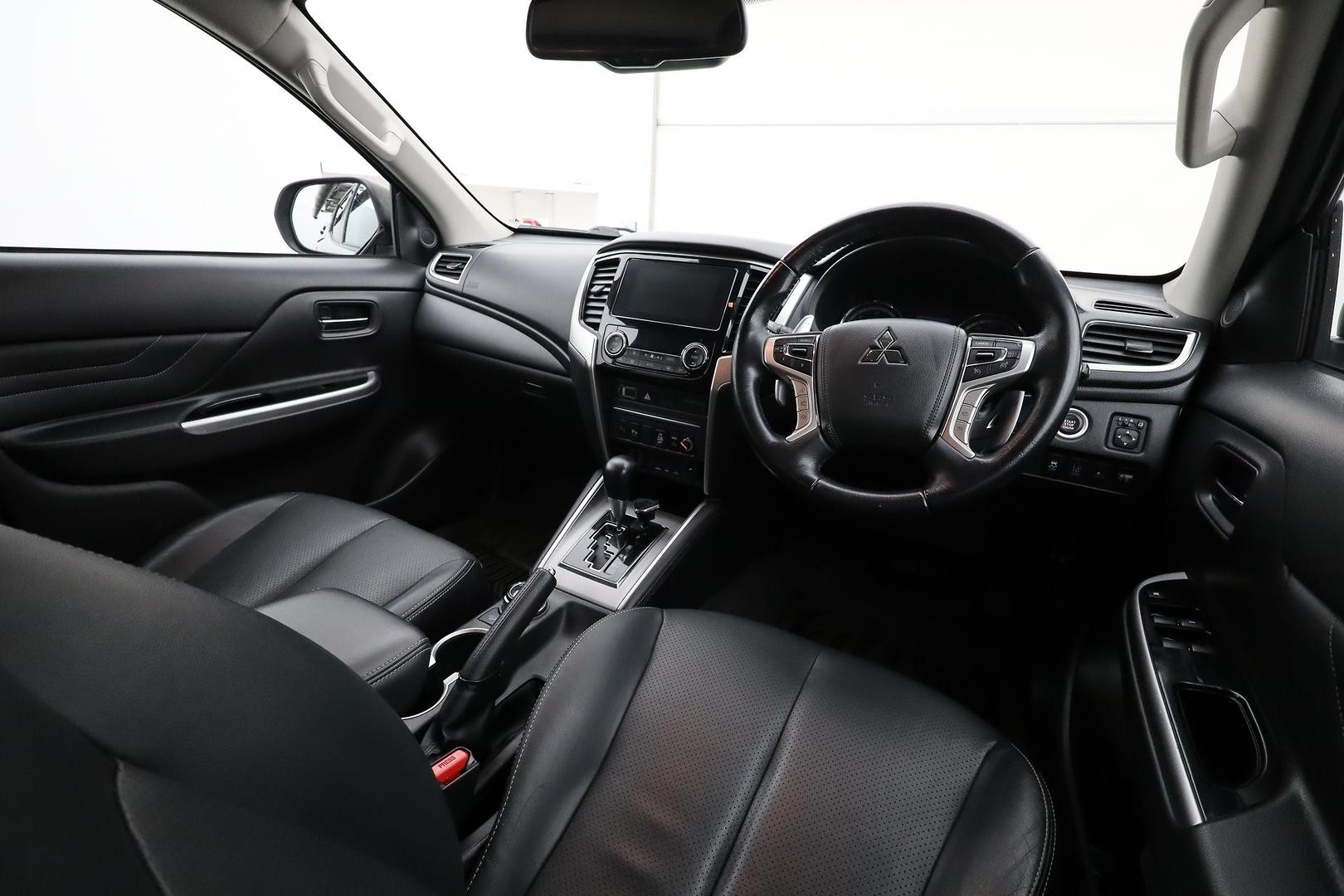 Mitsubishi Triton image 4