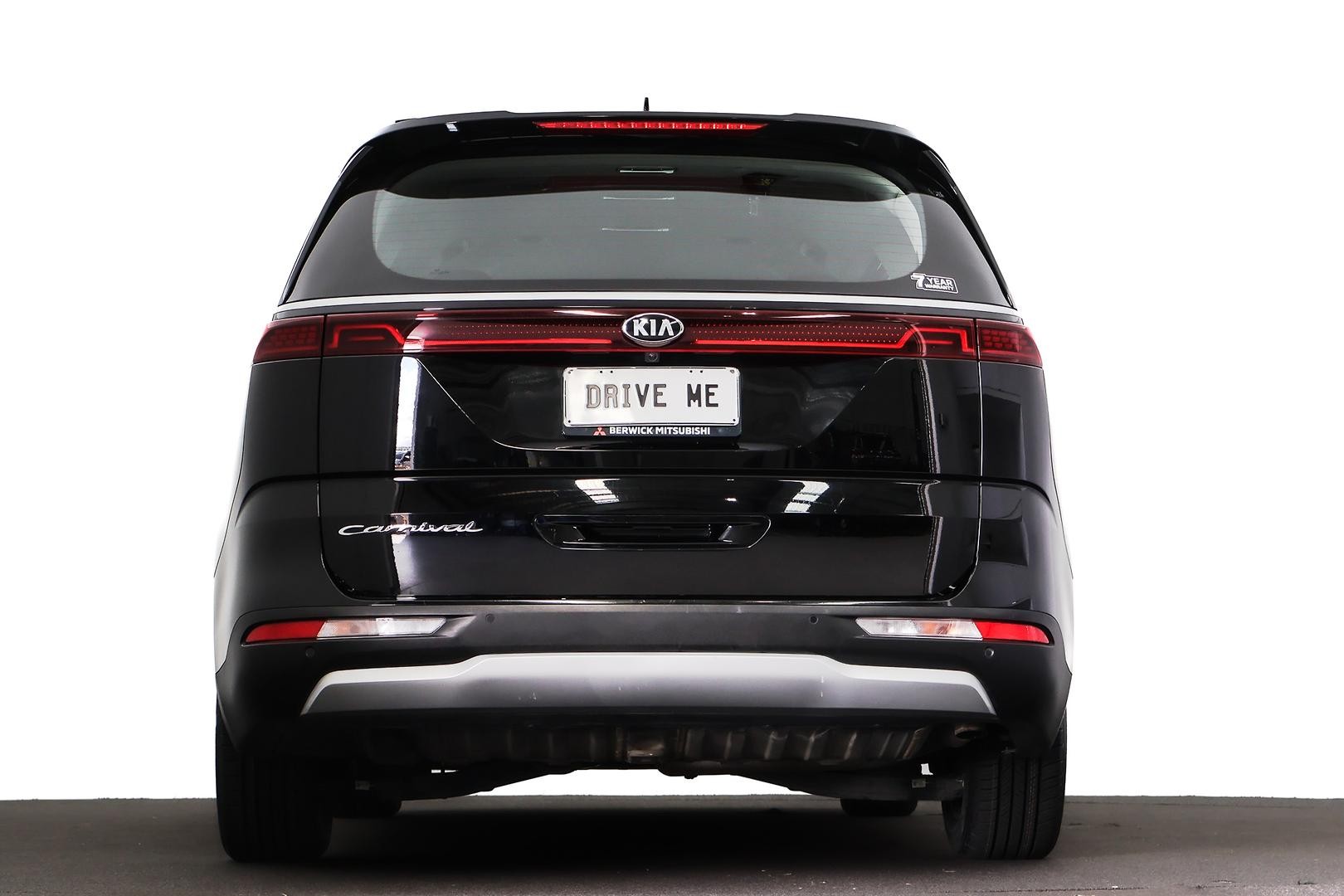 Kia Carnival image 3