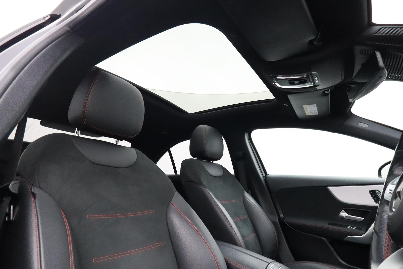 Mercedes Benz A-class image 4