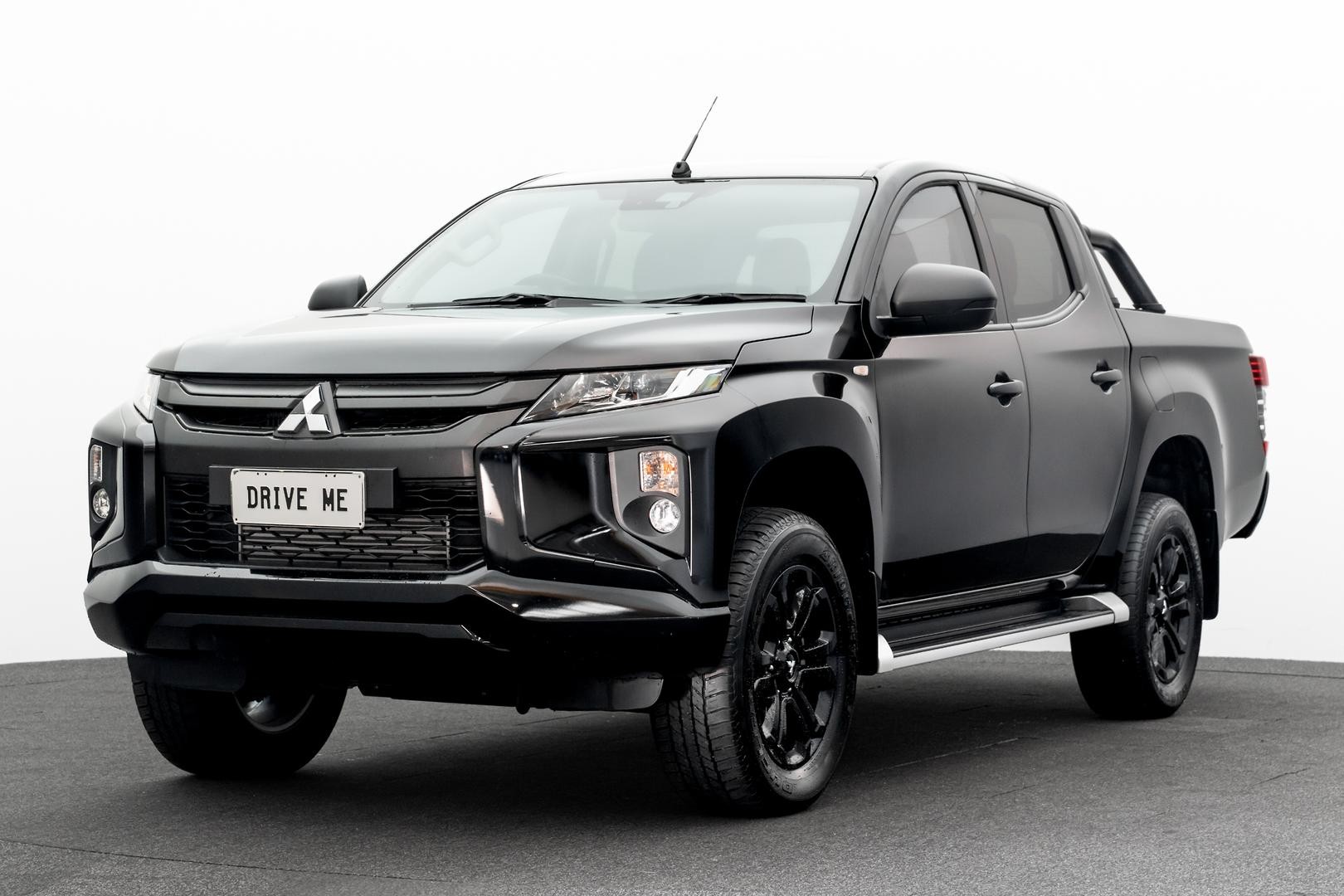 Mitsubishi Triton image 1