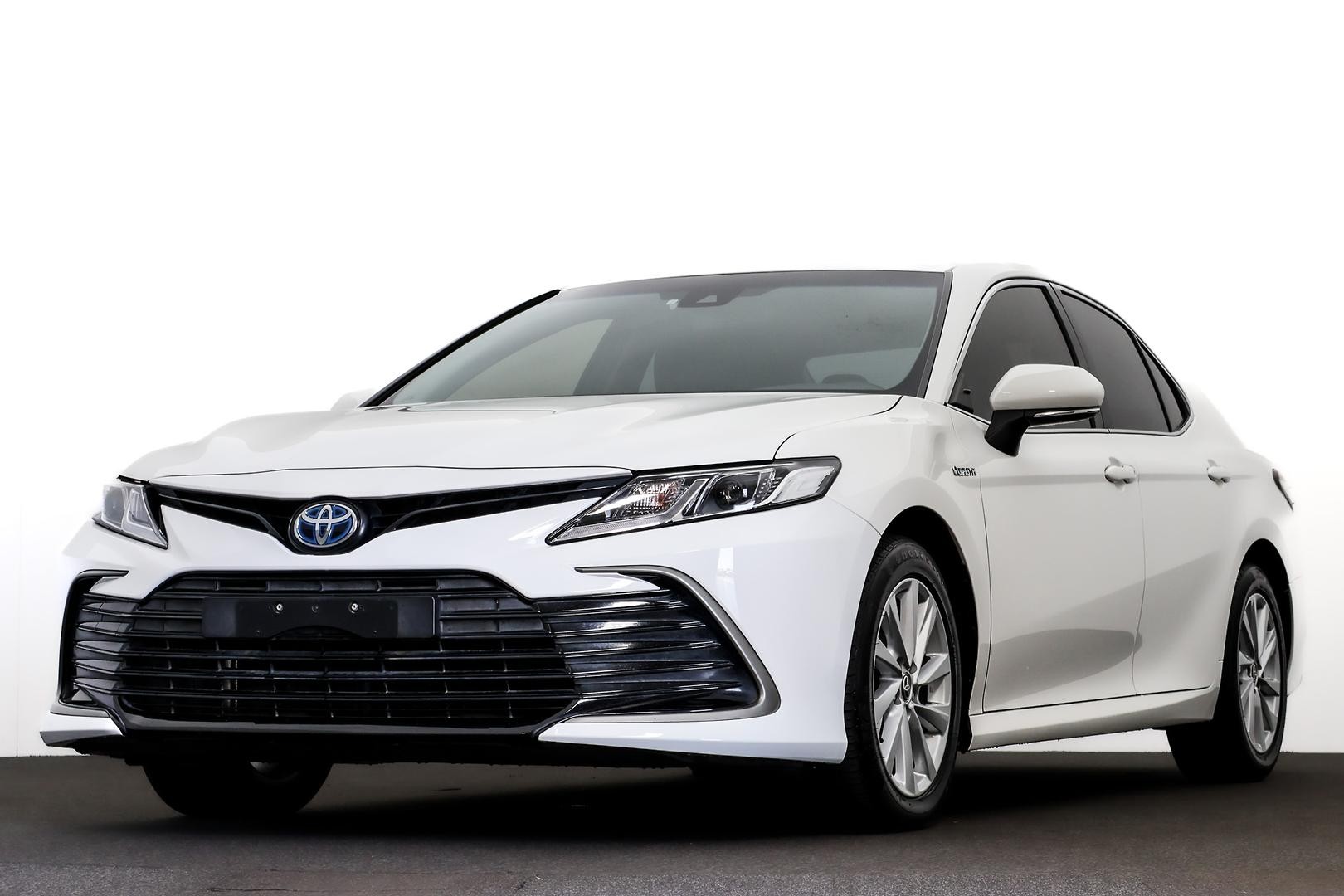 Toyota Camry image 1