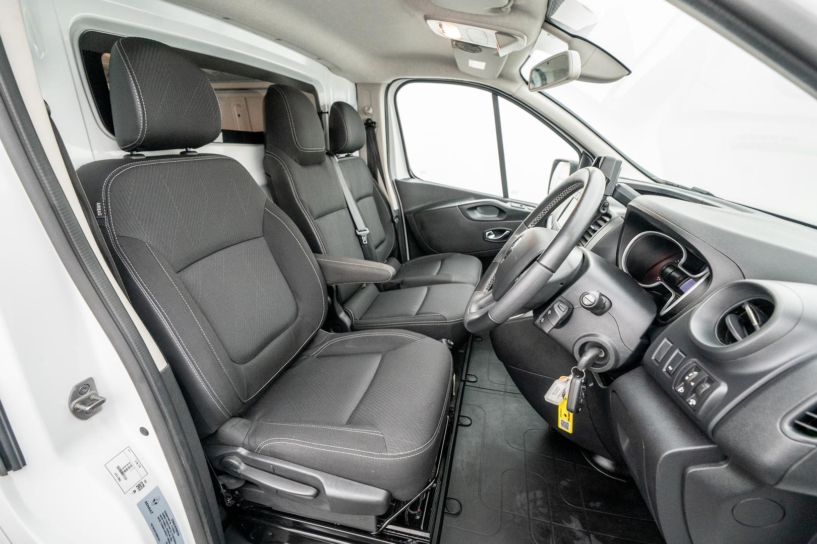 Renault Trafic image 4