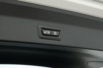 https://dvg-vehicle-assets.s3.amazonaws.com/U19695/7xsgijcbljyibxsmfuq7vxu0y.jpg
