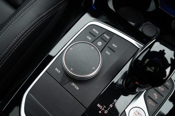 https://dvg-vehicle-assets.s3.amazonaws.com/U19695/9xpw27a5kul2ez9a0z833i62k.jpg