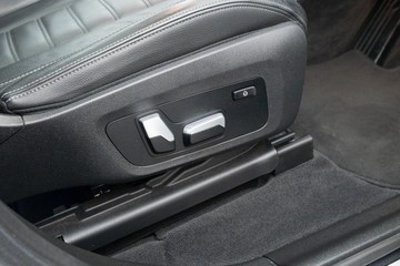 https://dvg-vehicle-assets.s3.amazonaws.com/U19695/awahnn30izkge40k3sijh80qx.jpg