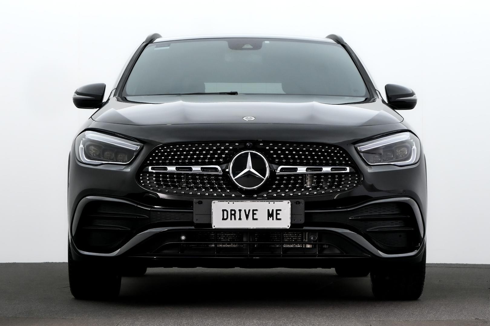 Mercedes Benz Gla-class image 2
