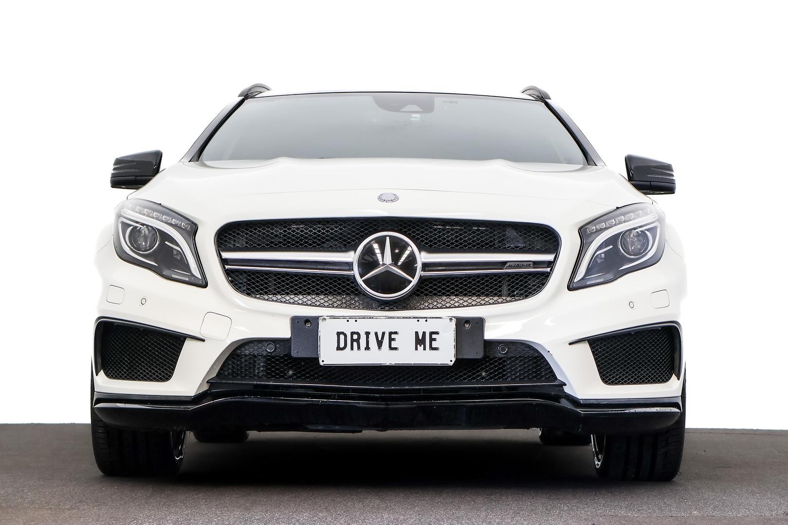 Mercedes Benz Gla-class image 2