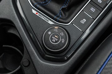 https://dvg-vehicle-assets.s3.amazonaws.com/U19709/1f3gmvbo40hcgcw6jmlj5c53c.jpg