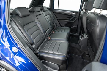 https://dvg-vehicle-assets.s3.amazonaws.com/U19709/3s0j5139ezng7o1xpa24xp21u.jpg