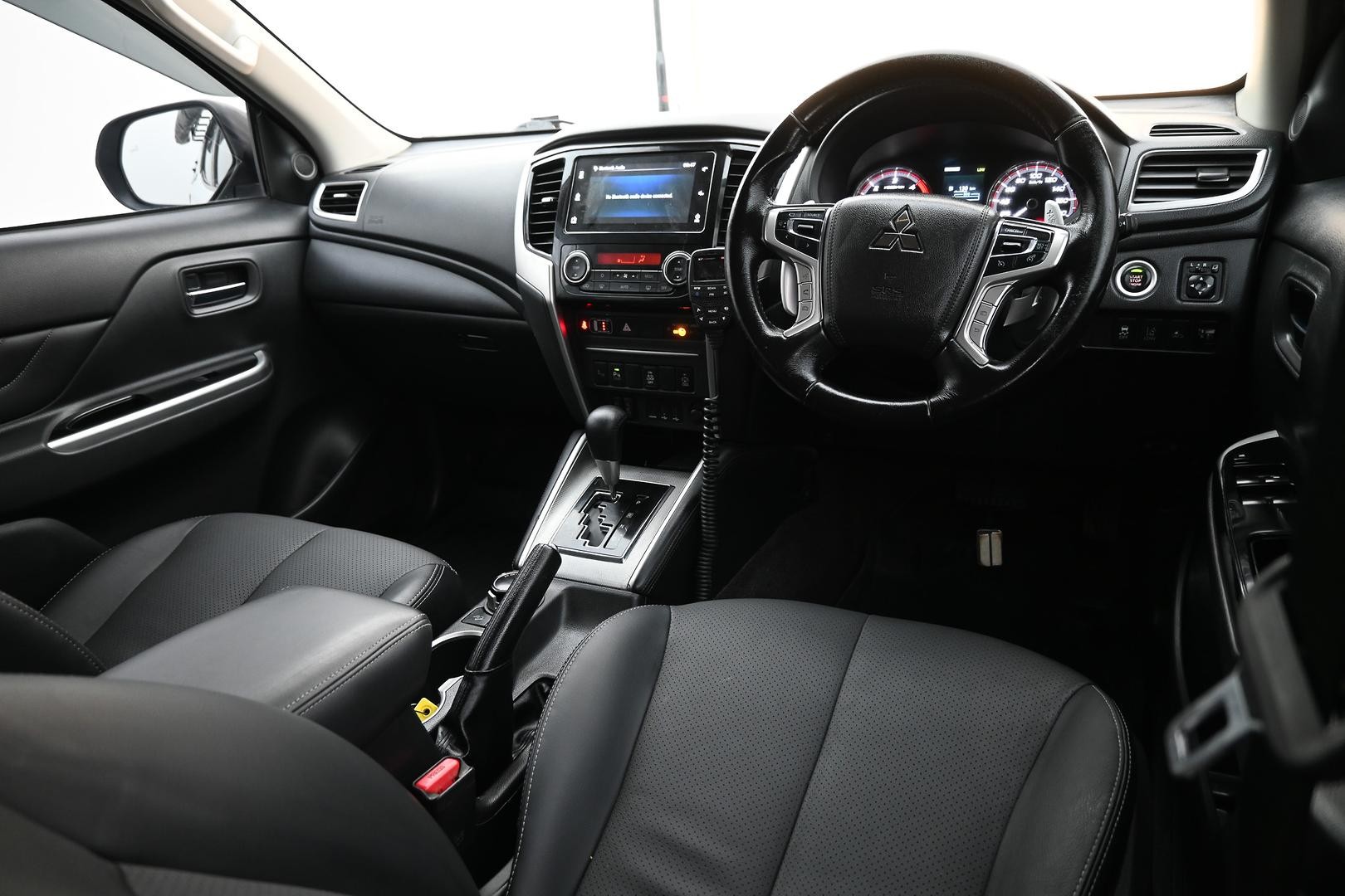 Mitsubishi Triton image 4