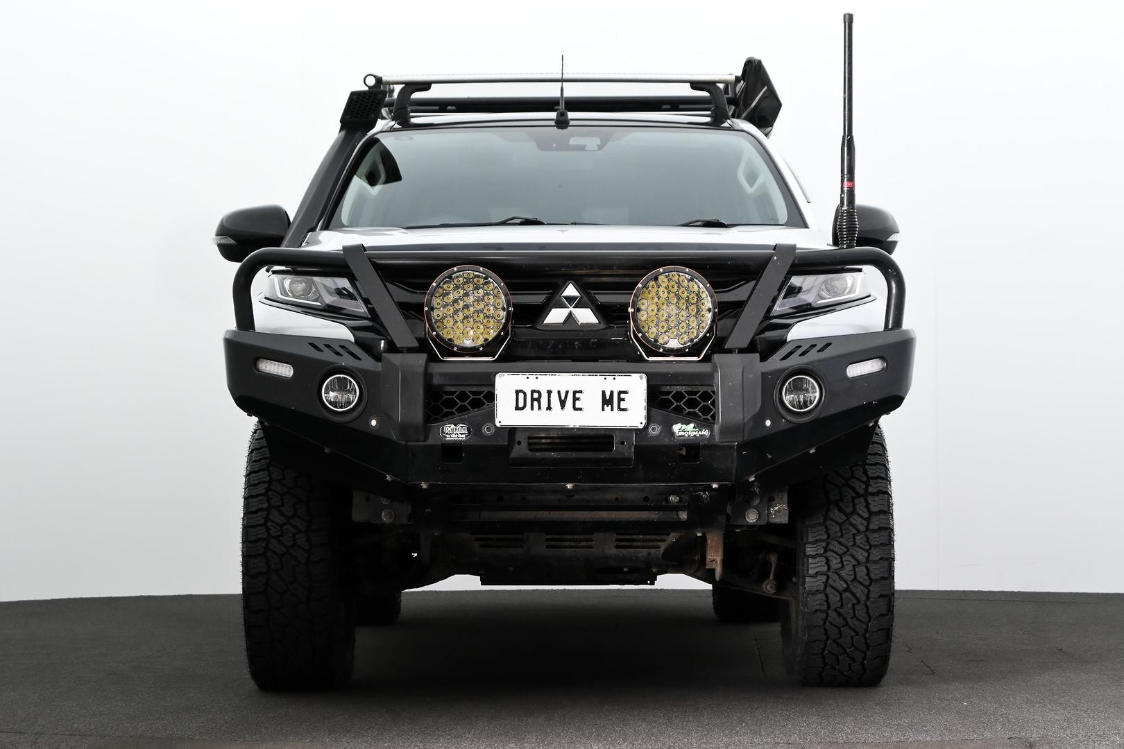 Mitsubishi Triton image 2
