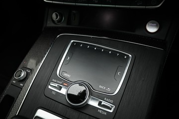 https://dvg-vehicle-assets.s3.amazonaws.com/U19718/74ug4py6y4wyj3qz344dddkne.jpg