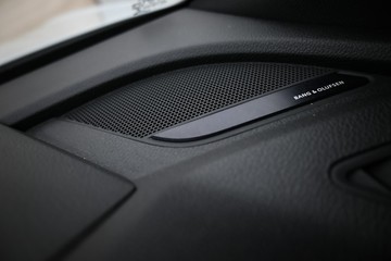 https://dvg-vehicle-assets.s3.amazonaws.com/U19718/f14nptzw163kkeqf4bx6201xr.jpg