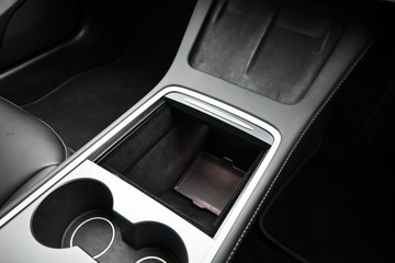 https://dvg-vehicle-assets.s3.amazonaws.com/U19724/1djim4yf34hxnyuyzklt5wbj0.jpg