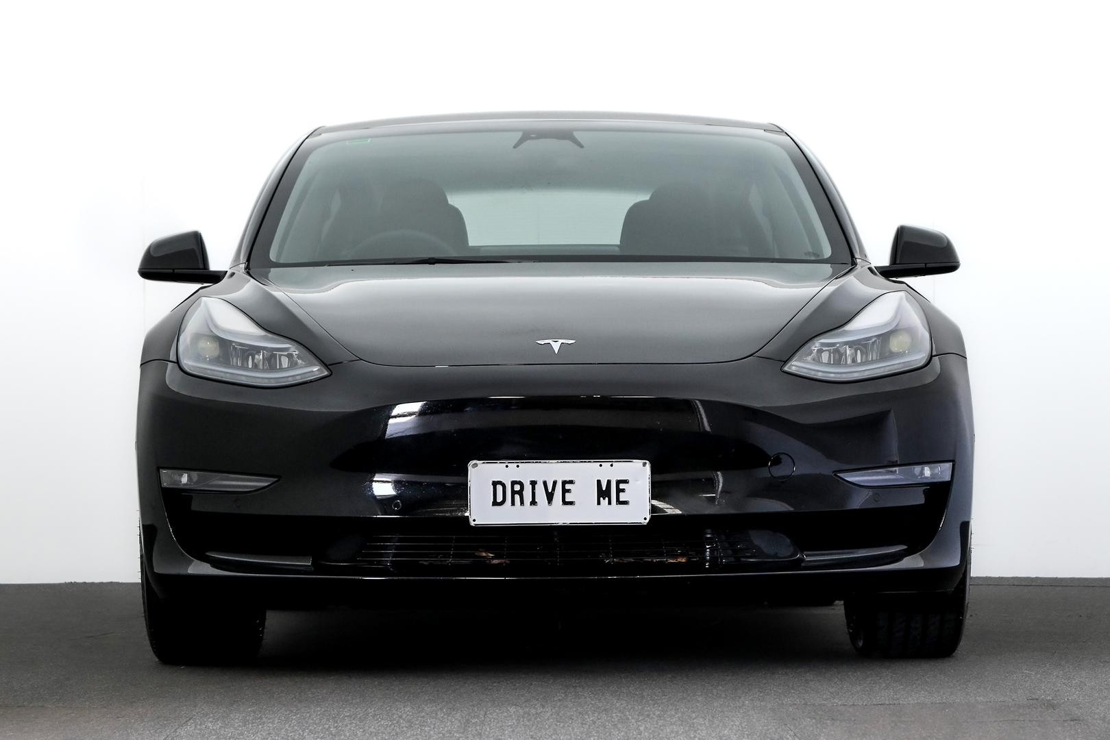 Tesla Model 3 image 2