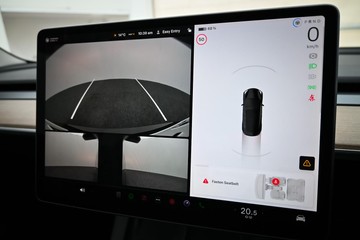 https://dvg-vehicle-assets.s3.amazonaws.com/U19724/8jamo0c9ixxa0yli1jesz6dd7.jpg