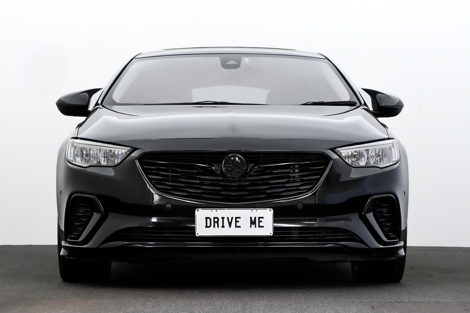 Holden Commodore image 2