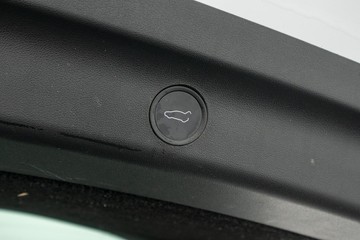 https://dvg-vehicle-assets.s3.amazonaws.com/U19738/2jgdn35ji9alsrark7sdhv2hb.jpg