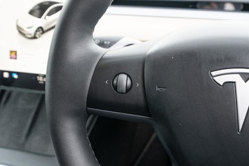 https://dvg-vehicle-assets.s3.amazonaws.com/U19738/4znwba48wamfxhh9xkm4a9ahw.jpg