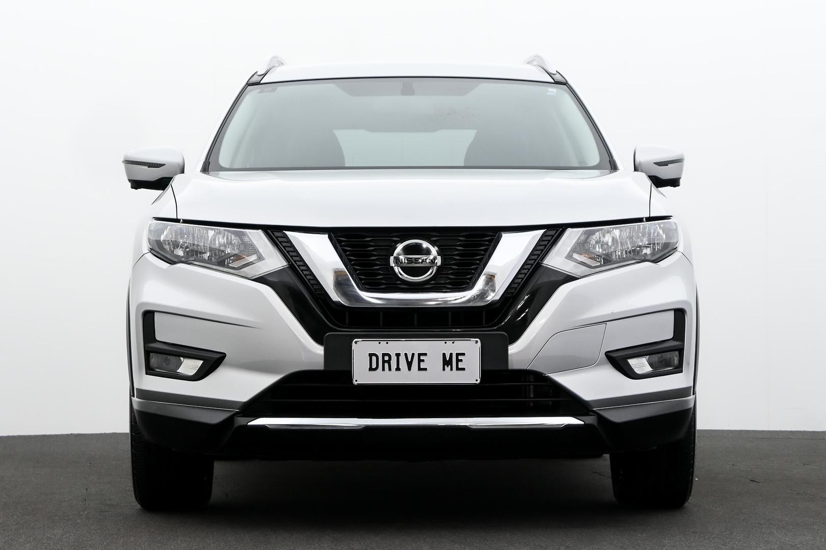 Nissan X-trail image 2