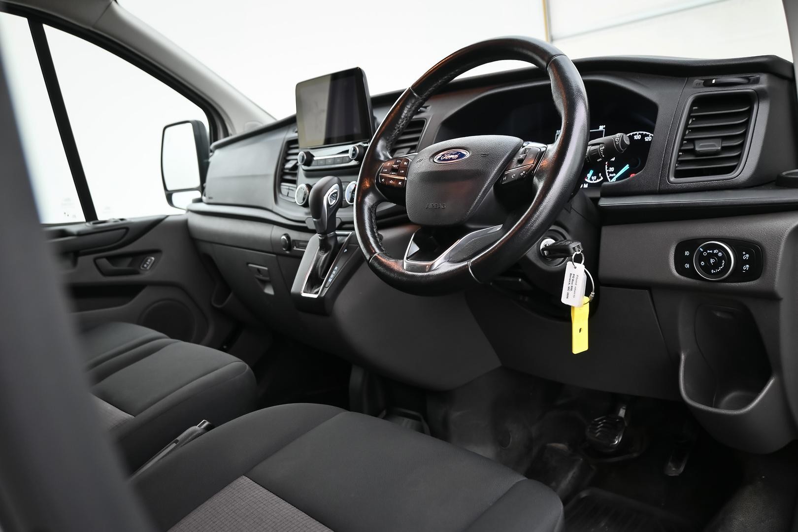Ford Transit Custom image 4