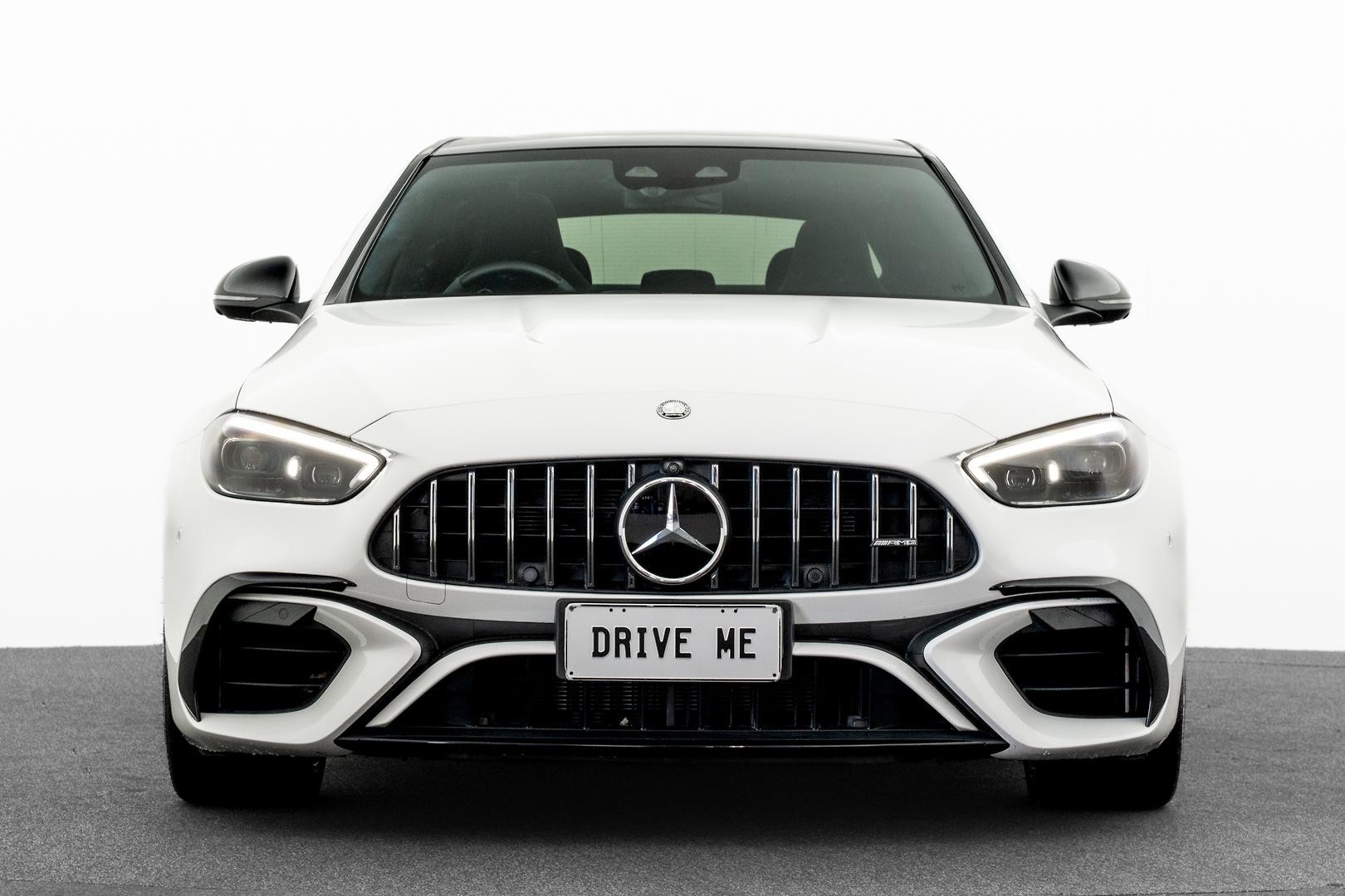 Mercedes Benz C-class image 2