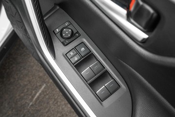 https://dvg-vehicle-assets.s3.amazonaws.com/U19748/dr4lxhgdruhg1cyur5e5ib8v1.jpg