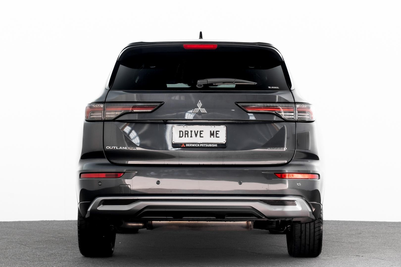 Mitsubishi Outlander image 3