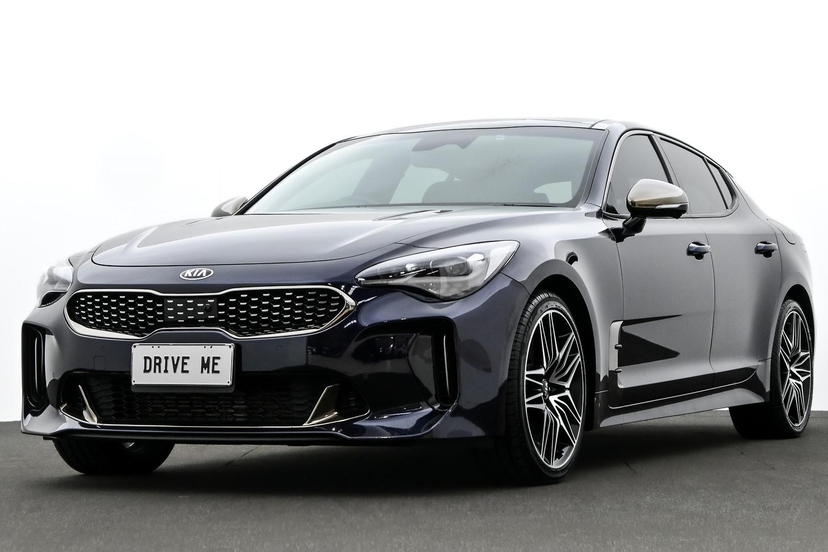 Kia Stinger image 1