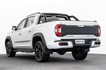 https://dvg-vehicle-assets.s3.amazonaws.com/U19779/3w5xyqxruujnvbb94ow3hk1hm.jpg