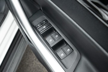 https://dvg-vehicle-assets.s3.amazonaws.com/U19779/4s1poxei2jeevzak0rww2ty4z.jpg