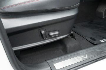 https://dvg-vehicle-assets.s3.amazonaws.com/U19779/5f8xhu7khqa2zaofc2y51u1fp.jpg
