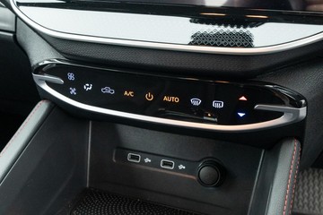 https://dvg-vehicle-assets.s3.amazonaws.com/U19779/6og3fvmkt0h5pdsenkeiylnsv.jpg