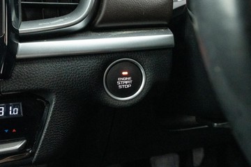 https://dvg-vehicle-assets.s3.amazonaws.com/U19782/3os0nokp2c7ukhzzlqizfcni0.jpg