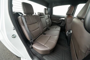 https://dvg-vehicle-assets.s3.amazonaws.com/U19782/5bcxg9xf3fyf5ncpeoqymxl8u.jpg