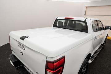 https://dvg-vehicle-assets.s3.amazonaws.com/U19782/a6ihp7148xbg84h7vy9u1yhfd.jpg