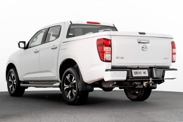 https://dvg-vehicle-assets.s3.amazonaws.com/U19782/cv2znpyumeqms5mprjlh68red.jpg