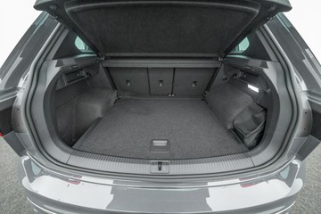 https://dvg-vehicle-assets.s3.amazonaws.com/U19792/1xuuj9ushbnk1yxep19m1wecn.jpg