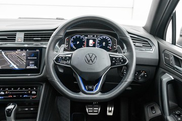 https://dvg-vehicle-assets.s3.amazonaws.com/U19792/4u7n9h2ohhazkfjrgn73g5ecf.jpg