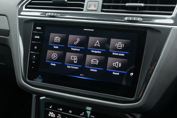 https://dvg-vehicle-assets.s3.amazonaws.com/U19792/68f0sind2nj0kh53ik1io4lrb.jpg