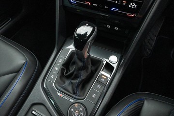 https://dvg-vehicle-assets.s3.amazonaws.com/U19792/d5eh8d5s4nin17yiz1v3ag2jc.jpg