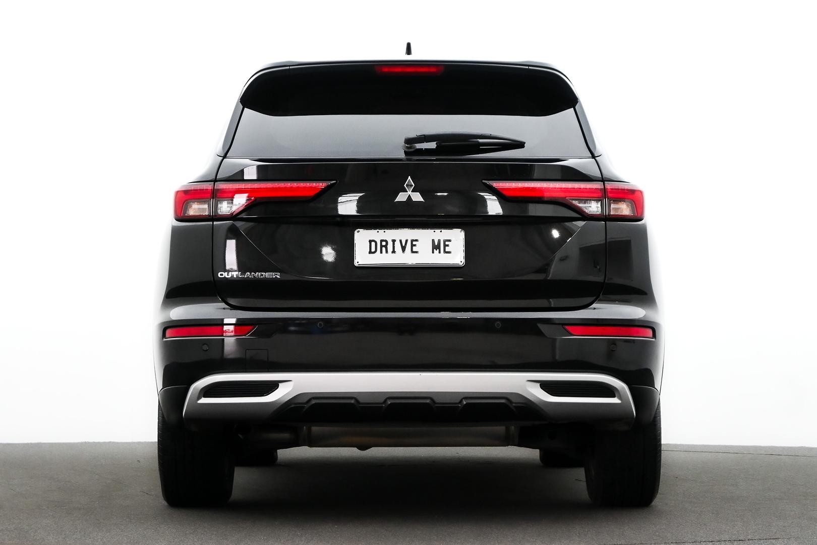 Mitsubishi Outlander image 3