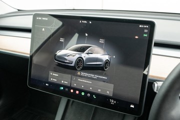 https://dvg-vehicle-assets.s3.amazonaws.com/U19828/buxqptdgj9f11s6weczn3zbyw.jpg