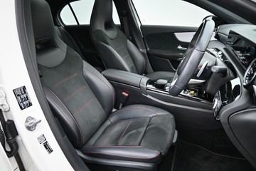 https://dvg-vehicle-assets.s3.amazonaws.com/U19831/74v9o7orn1rauplb6g4s643r.jpg