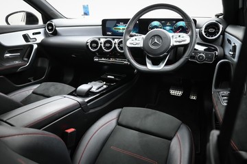 https://dvg-vehicle-assets.s3.amazonaws.com/U19831/8m63znj0cs0fdys83zc4z02fj.jpg