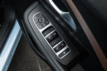 https://dvg-vehicle-assets.s3.amazonaws.com/U19840/2i55ecyb6s97g3ttw15306ctn.jpg